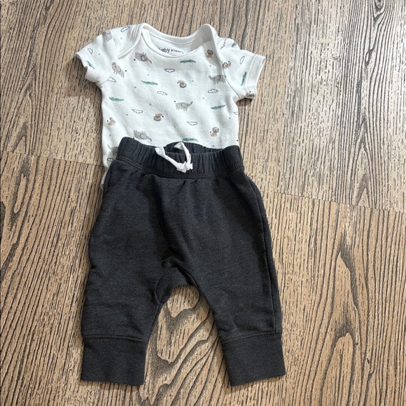 Baby boy clothes bundle Size 0-3 Months - Picture 11 of 16